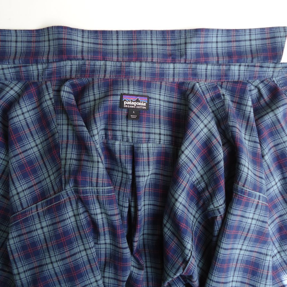 SIZE L. PATAGONIA 100% organic cotton flannel shirt. - Picture 12 of 16